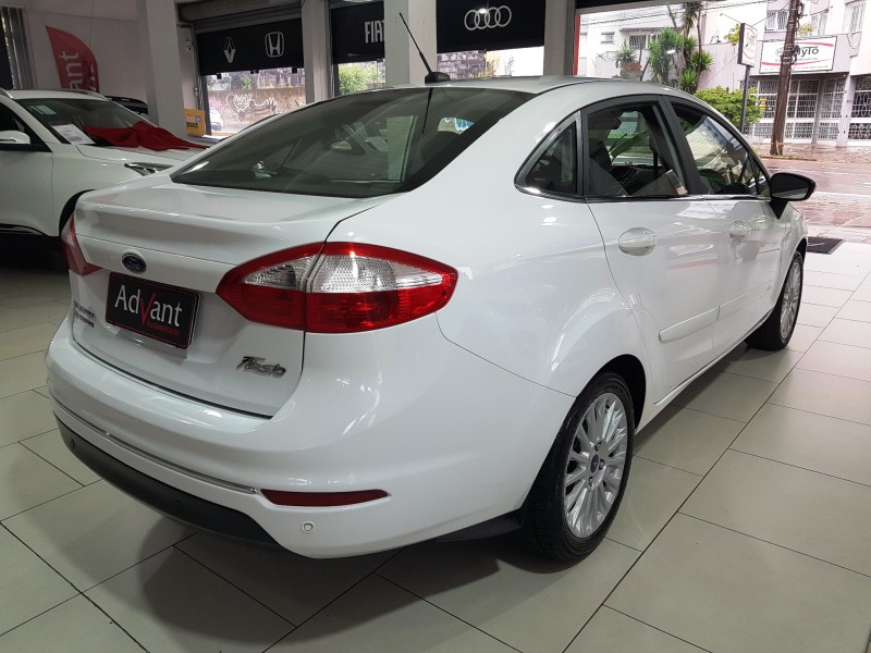 FIESTA 1.6 TITANIUM SEDAN 16V FLEX 4P AUTO - 2015 - CAXIAS DO SUL