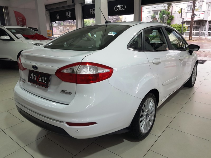 FIESTA 1.6 TITANIUM SEDAN 16V FLEX 4P AUTO - 2015 - CAXIAS DO SUL