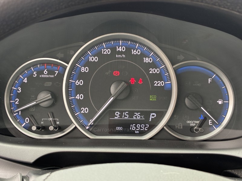 YARIS 1.5 XL PLUS CONNECT 16V FLEX 4P AUTOMÁTICO - 2025 - VENâNCIO AIRES