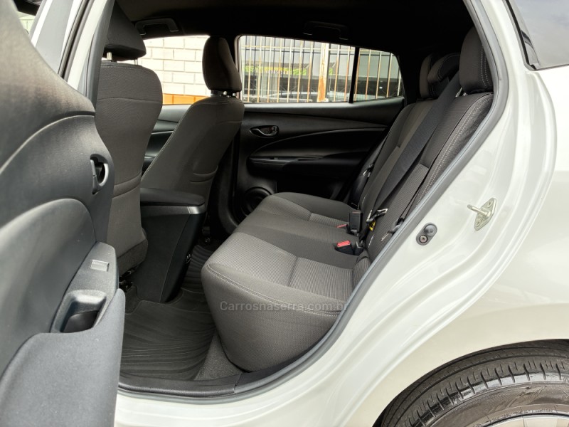 YARIS 1.5 XL PLUS CONNECT 16V FLEX 4P AUTOMÁTICO - 2025 - VENâNCIO AIRES