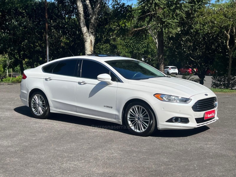 FUSION 2.0 TITANIUM PLUS 16V HÍBRIDO 4P AUTOMÁTICO - 2016 - FARROUPILHA