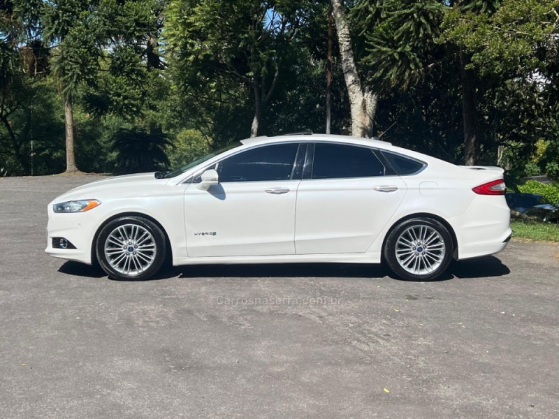 FUSION 2.0 TITANIUM PLUS 16V HÍBRIDO 4P AUTOMÁTICO - 2016 - FARROUPILHA