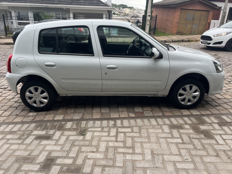 CLIO 1.0 EXPRESSION 16V FLEX 4P MANUAL - 2016 - VERANóPOLIS