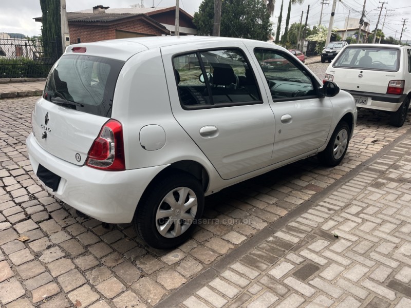 CLIO 1.0 EXPRESSION 16V FLEX 4P MANUAL - 2016 - VERANóPOLIS