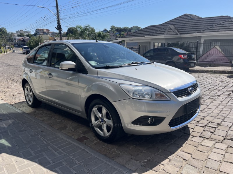 FOCUS 2.0 GLX 16V FLEX 4P MANUAL - 2013 - VERANóPOLIS