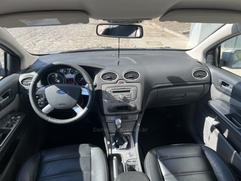 FOCUS 2.0 GLX 16V FLEX 4P MANUAL - 2013 - VERANóPOLIS