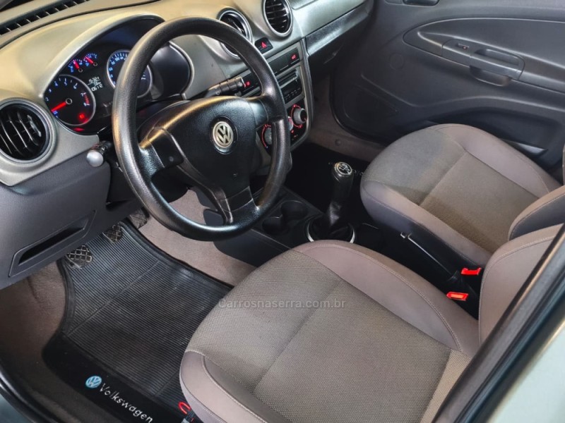 VOYAGE 1.6 MI COMFORTLINE 8V FLEX 4P MANUAL - 2010 - NOVO HAMBURGO