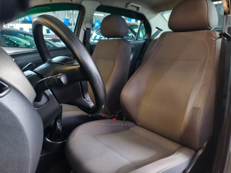 VOYAGE 1.6 MI COMFORTLINE 8V FLEX 4P MANUAL - 2010 - NOVO HAMBURGO