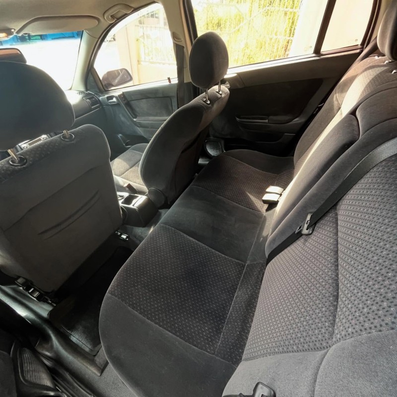 ASTRA 2.0 MPFI ADVANTAGE 8V FLEX 4P MANUAL - 2011 - NOVA PETRóPOLIS