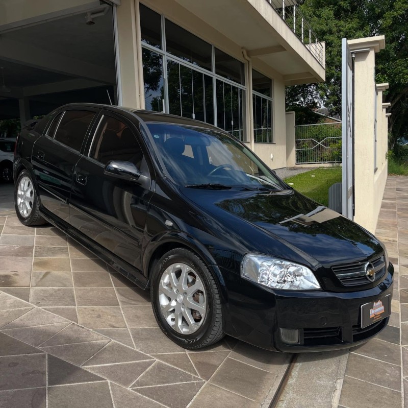 ASTRA 2.0 MPFI ADVANTAGE 8V FLEX 4P MANUAL - 2011 - NOVA PETRóPOLIS