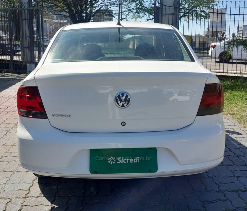 VOYAGE 1.0 MI 8V FLEX 4P MANUAL - 2012 - CAXIAS DO SUL