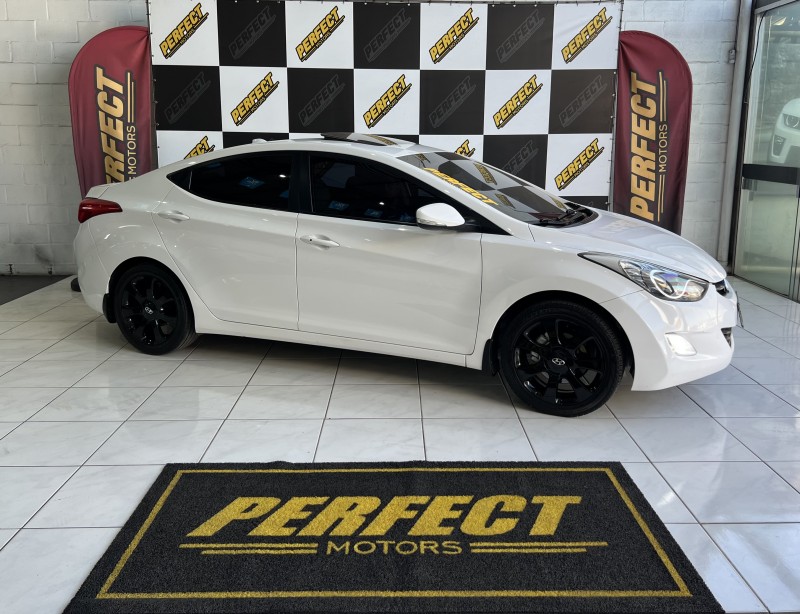 ELANTRA 1.8 GLS 16V GASOLINA 4P AUTOMÁTICO - 2013 - PORTãO