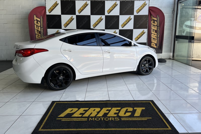 ELANTRA 1.8 GLS 16V GASOLINA 4P AUTOMÁTICO - 2013 - PORTãO