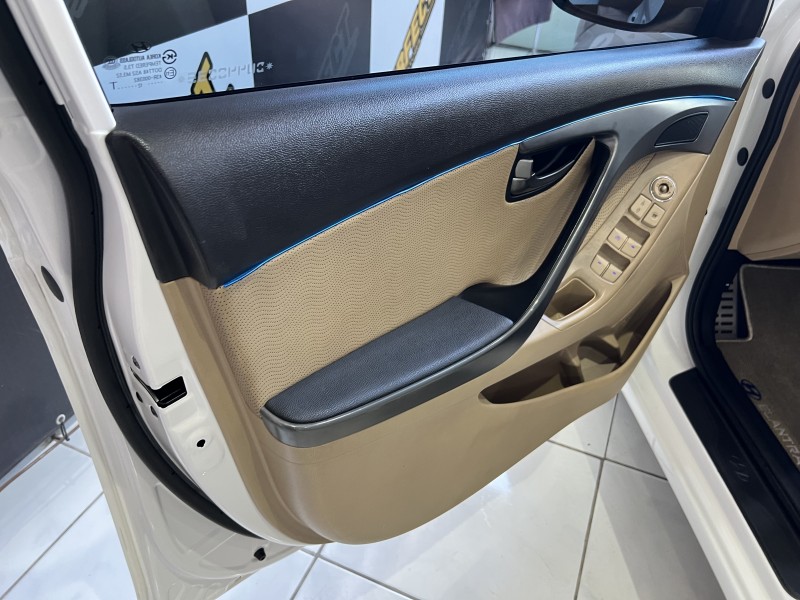 ELANTRA 1.8 GLS 16V GASOLINA 4P AUTOMÁTICO - 2013 - PORTãO