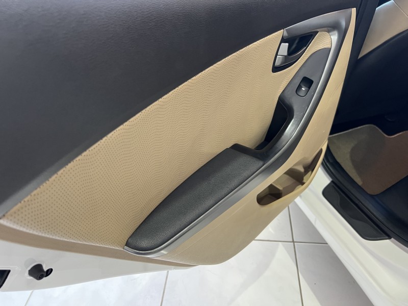 ELANTRA 1.8 GLS 16V GASOLINA 4P AUTOMÁTICO - 2013 - PORTãO