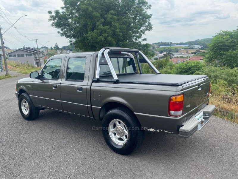 RANGER 2.5 XL 4X2 CD 8V TURBO INTERCOOLER DIESEL 4P MANUAL - 2001 - FLORES DA CUNHA