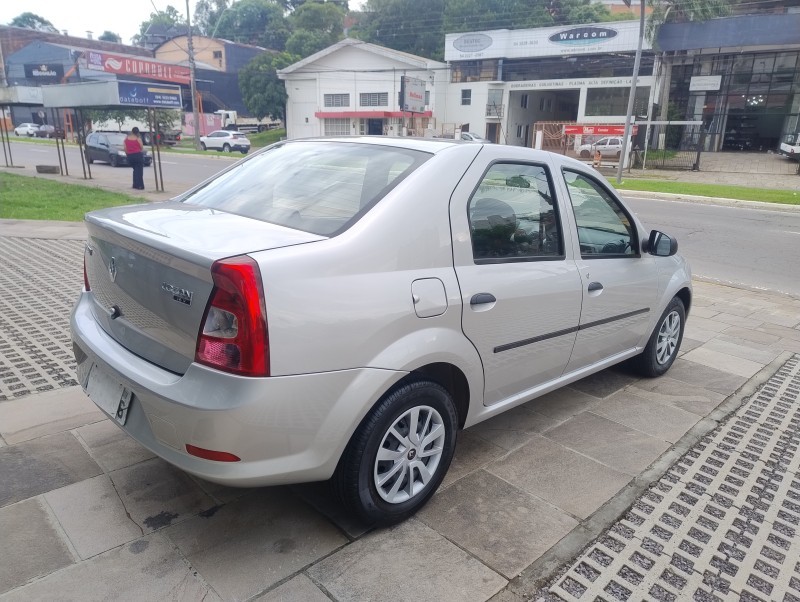 LOGAN 1.0 AUTHENTIQUE 16V FLEX 4P MANUAL - 2011 - CAXIAS DO SUL