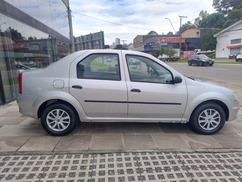 LOGAN 1.0 AUTHENTIQUE 16V FLEX 4P MANUAL - 2011 - CAXIAS DO SUL