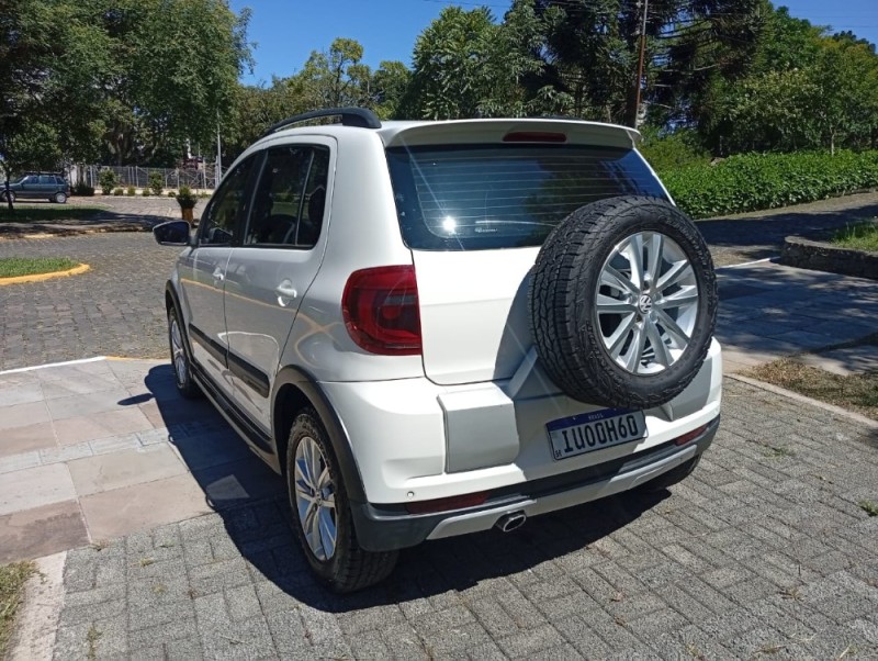 CROSSFOX 1.6 MI FLEX 8V 4P MANUAL - 2014 - FARROUPILHA