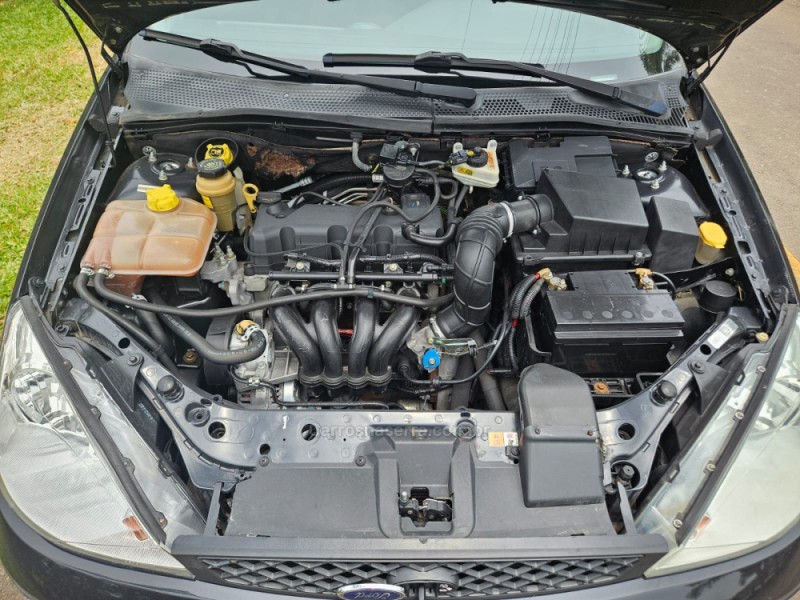 FOCUS 1.6 GLX 8V FLEX 4P MANUAL - 2008 - VERANóPOLIS