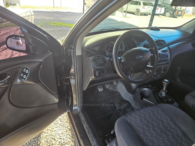 FOCUS 1.6 GLX 8V FLEX 4P MANUAL - 2008 - VERANóPOLIS