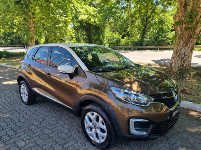CAPTUR 1.6 LIFE 16V FLEX 4P AUTOMÁTICO - 2018 - DOIS IRMãOS