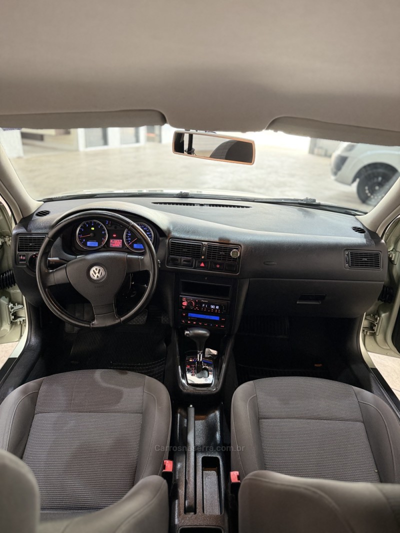 GOLF 2.0 MI 8V FLEX 4P TIPTRONIC - 2010 - ARROIO DO MEIO