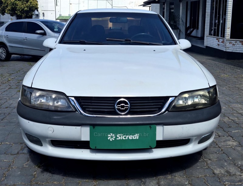 VECTRA 2.2 MPFI CD 16V GASOLINA 4P MANUAL - 1998 - CAXIAS DO SUL