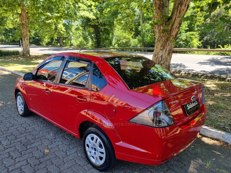FIESTA 1.6 ROCAM SE SEDAN 8V FLEX 4P MANUAL - 2014 - DOIS IRMãOS