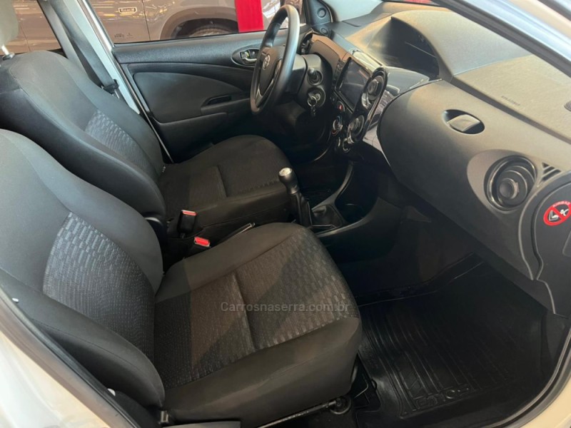 ETIOS 1.3 X 16V FLEX 4P MANUAL - 2015 - CAXIAS DO SUL
