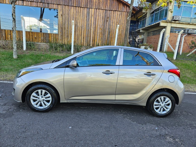 HB20 1.0 COMFORT 12V FLEX 4P MANUAL - 2017 - VENâNCIO AIRES