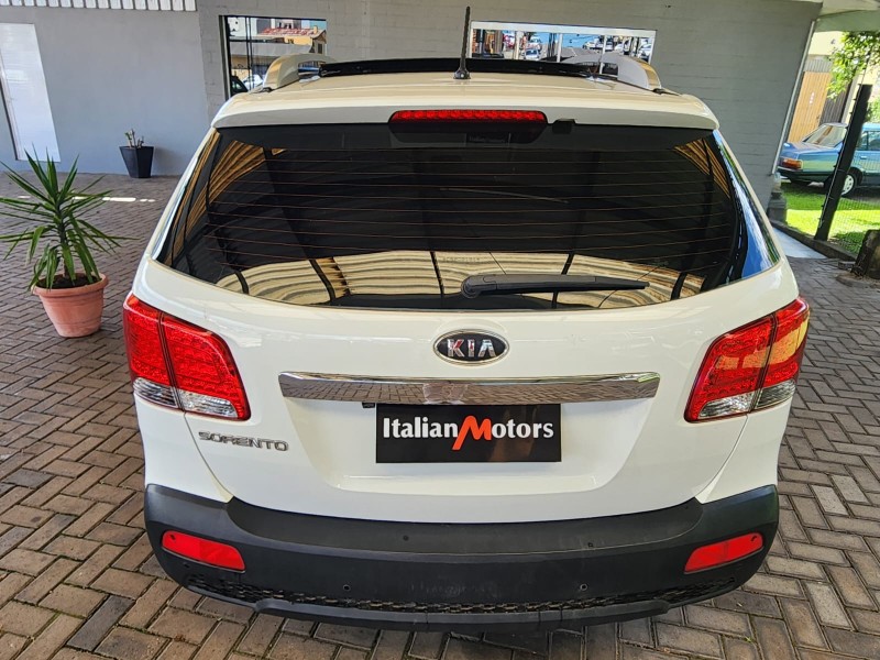 SORENTO 2.4 EX2 4X2 16V GASOLINA 4P 7 LUGARES AUTOMÁTICO - 2012 - CAXIAS DO SUL