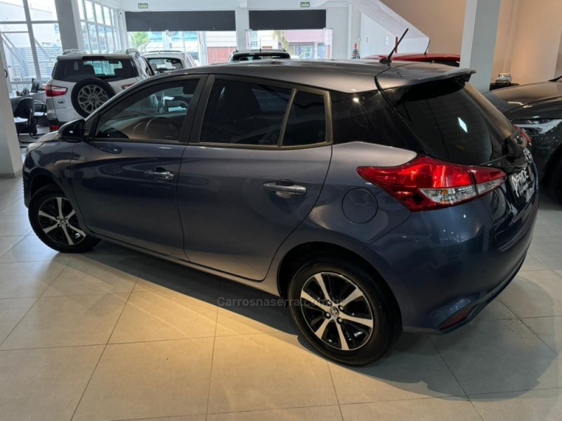 YARIS 1.3 16V FLEX XL PLUS TECH MULTIDRIVE17 - 2020 - CAXIAS DO SUL
