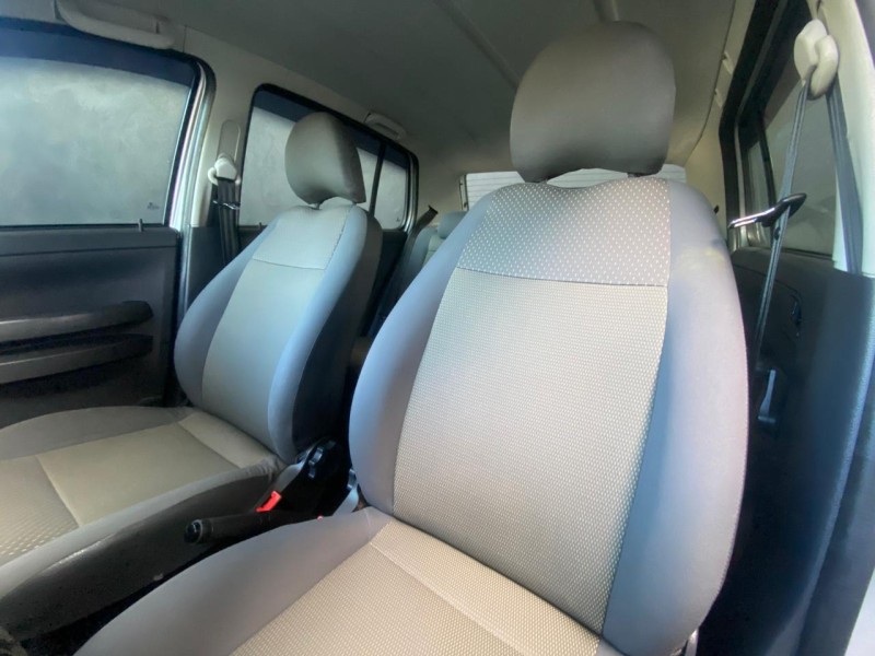 FOX 1.0 MI 8V FLEX 4P MANUAL - 2009 - CAXIAS DO SUL