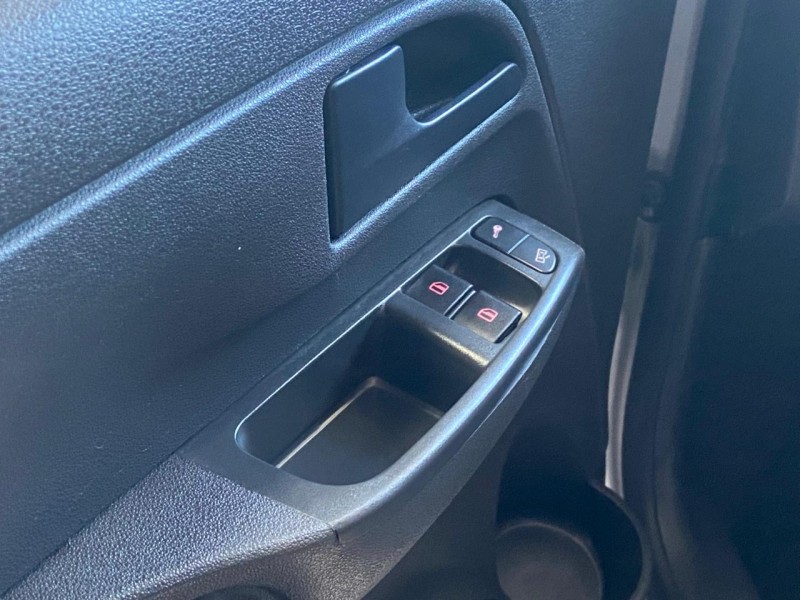 FOX 1.0 MI 8V FLEX 4P MANUAL - 2009 - CAXIAS DO SUL