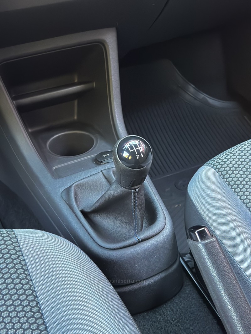 UP 1.0 MPI MOVE UP 12V FLEX 4P MANUAL - 2015 - ESTâNCIA VELHA