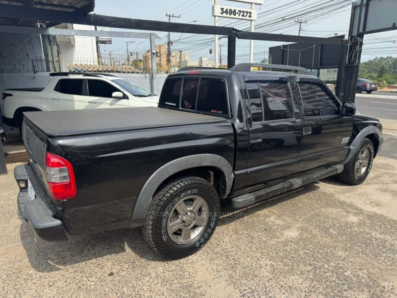 S10 2.4 MPFI RODEIO 4X2 CD 8V FLEX 4P MANUAL - 2011 - GRAVATAí