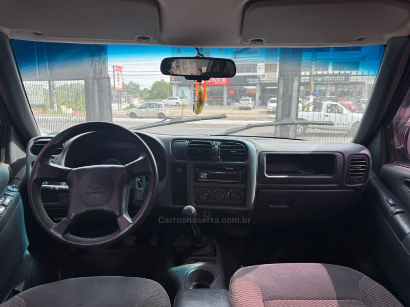 S10 2.4 MPFI RODEIO 4X2 CD 8V FLEX 4P MANUAL - 2011 - GRAVATAí