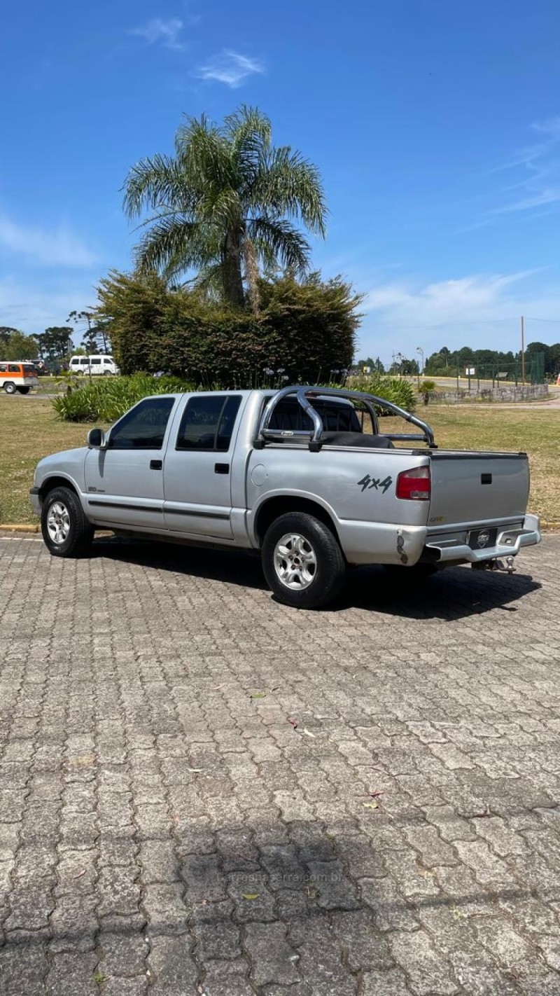 S10 4.3 SFI DLX 4X2 CD V6 12V GASOLINA 4P MANUAL - 1999 - CAXIAS DO SUL