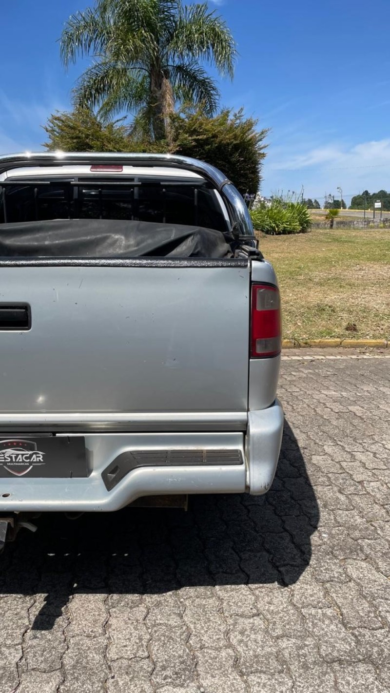 S10 4.3 SFI DLX 4X2 CD V6 12V GASOLINA 4P MANUAL - 1999 - CAXIAS DO SUL