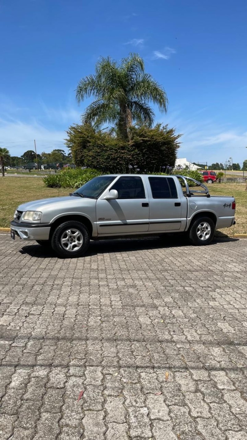 S10 4.3 SFI DLX 4X2 CD V6 12V GASOLINA 4P MANUAL - 1999 - CAXIAS DO SUL