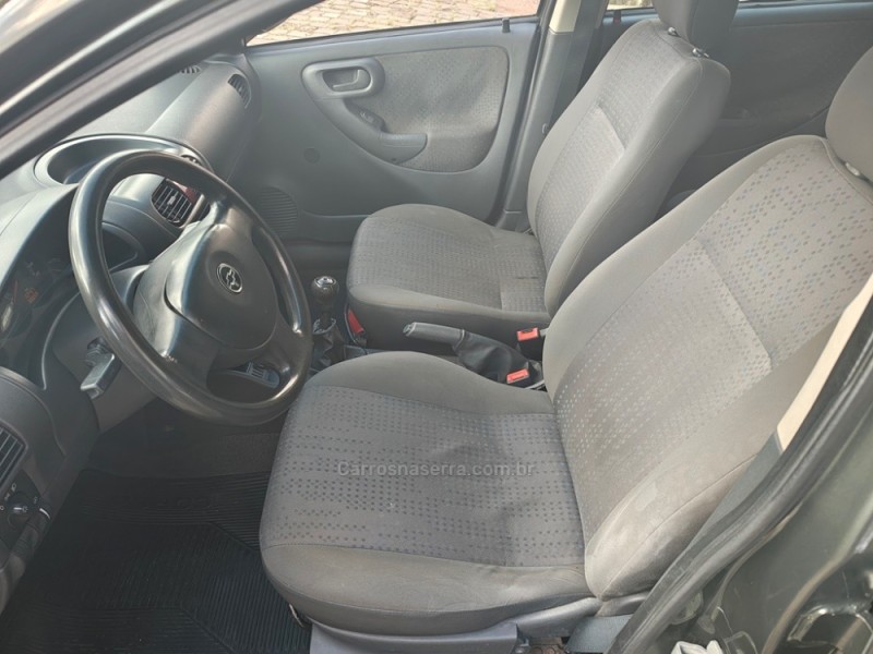 CORSA 1.0 MPFI MAXX 8V FLEX 4P MANUAL - 2010 - GUAPORé