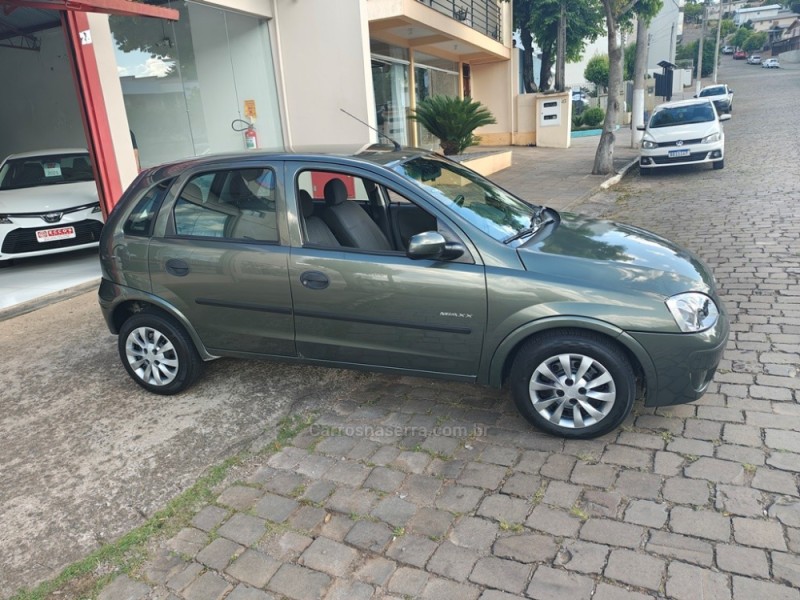 CORSA 1.0 MPFI MAXX 8V FLEX 4P MANUAL - 2010 - GUAPORé