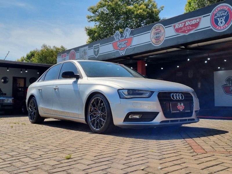 A4 2.0 TFSI ATTRACTION 180CV GASOLINA 4P MULTITRONIC - 2013 - TEUTôNIA