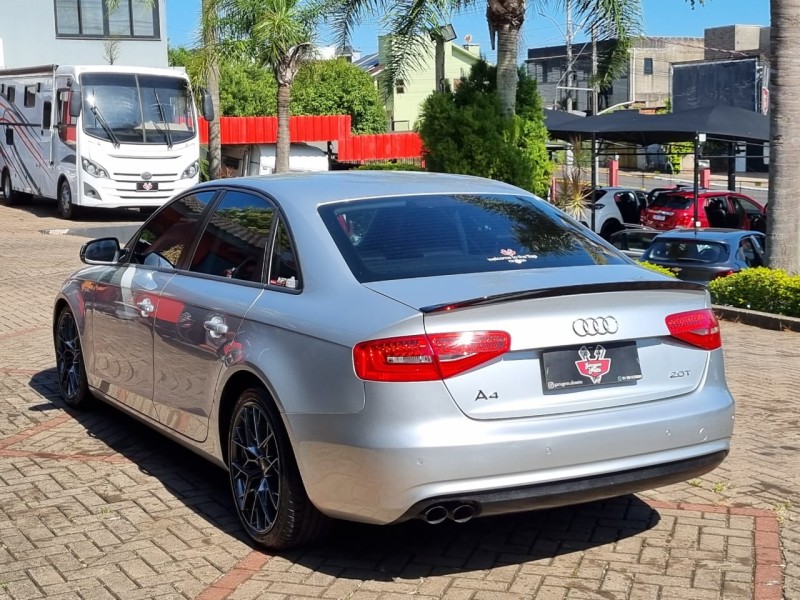A4 2.0 TFSI ATTRACTION 180CV GASOLINA 4P MULTITRONIC - 2013 - TEUTôNIA