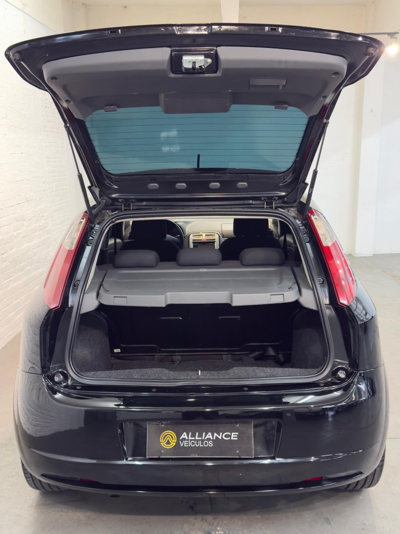 PUNTO 1.4 ATTRACTIVE ITALIA 8V FLEX 4P MANUAL - 2012 - CAXIAS DO SUL