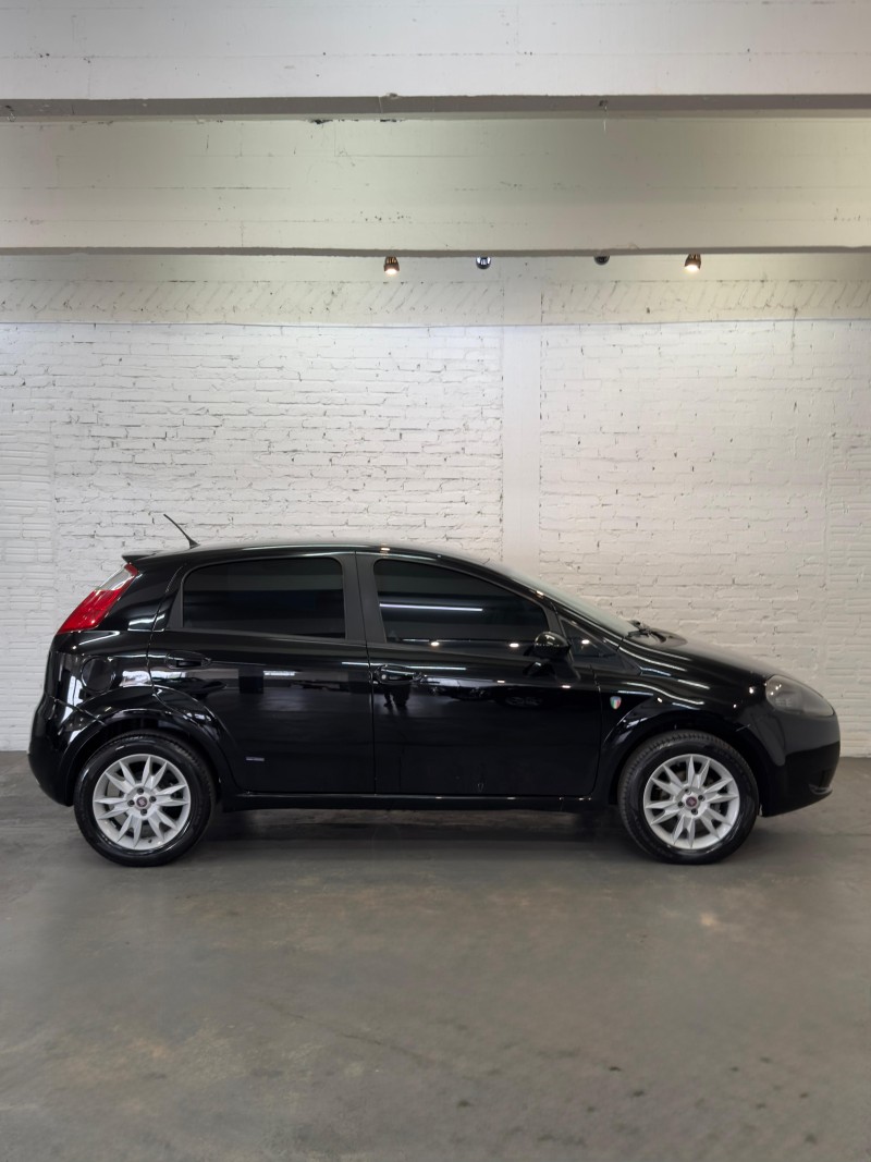 PUNTO 1.4 ATTRACTIVE ITALIA 8V FLEX 4P MANUAL - 2012 - CAXIAS DO SUL