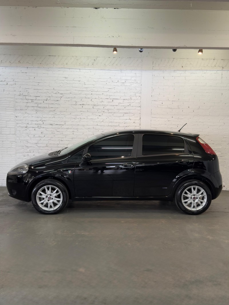 PUNTO 1.4 ATTRACTIVE ITALIA 8V FLEX 4P MANUAL - 2012 - CAXIAS DO SUL