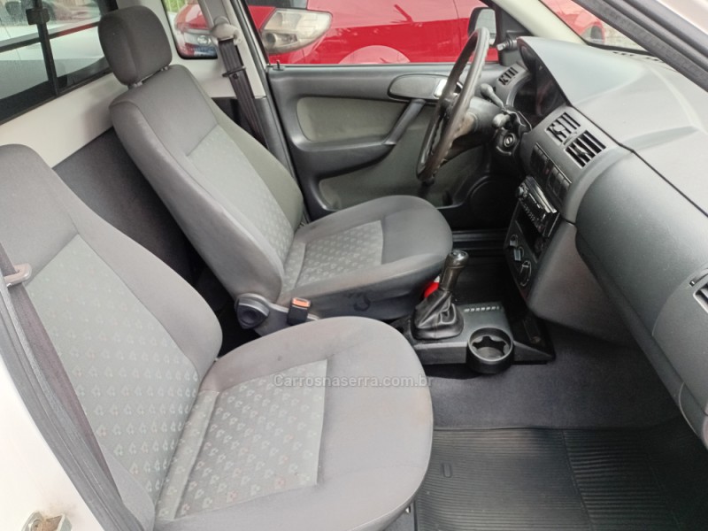 SAVEIRO 1.6 MI CITY CS 8V FLEX 2P MANUAL G.III - 2004 - CAXIAS DO SUL