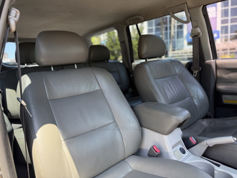 PAJERO 3.5 HPE 4X4 V6 24V FLEX 4P AUTOMÁTICO - 2009 - PAROBé